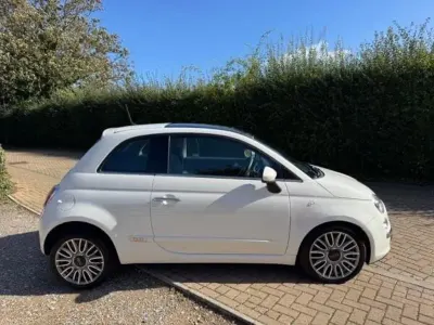 Used Fiat 500 Lounge 69 HP (50 kW) 2015 White Hatchback
