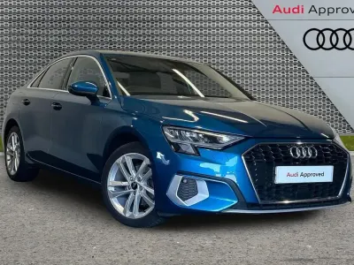 Usado Audi A3 Sport 147 HP (108 kW) 2022 Azul Sedan