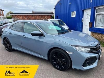 Begagnad Honda Civic EX 120 HK (88 kW) 2019 Grå Halvkombi