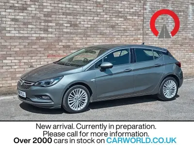 Used Vauxhall Astra Elite 200 HP (147 kW) 2018 Grey Hatchback