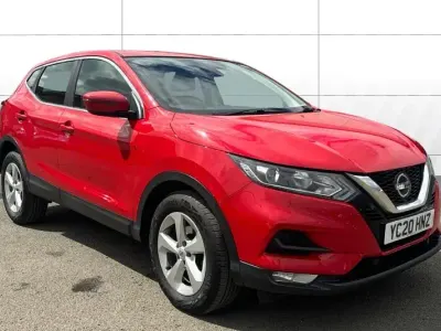 Usado Nissan Qashqai Acenta Premium 140 CV (102 kW) 2020 Rojo SUV