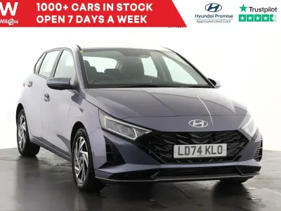 Używany Hyundai i20 Advanced 90 KM (66 kW) 2024 Niebieski Hatchback