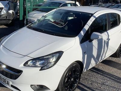 Used Vauxhall Corsa 101 HP (74 kW) 2018 White Hatchback