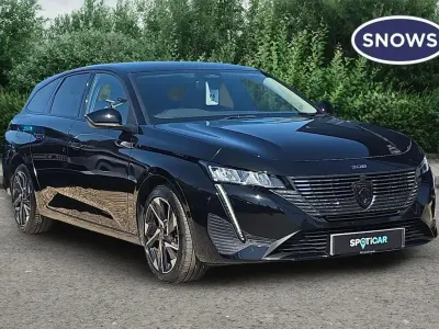 Used Peugeot 308 Allure Premium 128 HP (94 kW) 2023 Black Estate