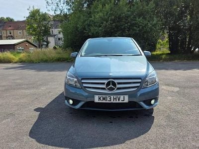Mercedes B200