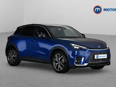 Used Lexus LBX 136 HP (100 kW) 2025 Blue/black SUV