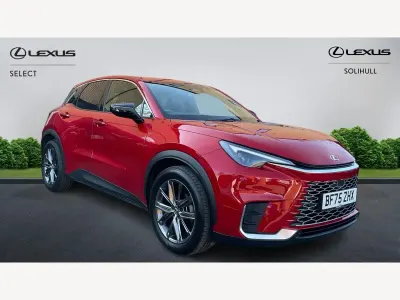 Second-hand Lexus LBX 136 CP (100 kW) 2025 Roșu SUV