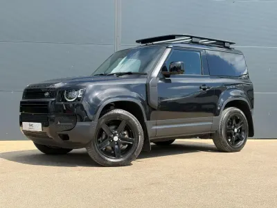 Usado Land Rover Defender SE 2023 Negro SUV