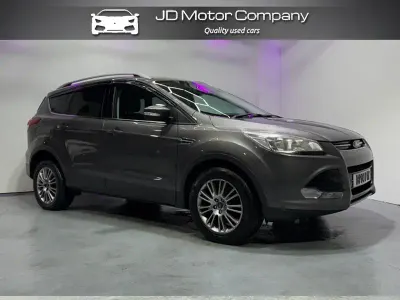 Usado Ford Kuga Titanium 140 CV (102 kW) 2014 Gris SUV