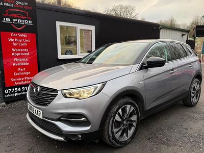 Used Vauxhall Grandland X SRi 130 HP (95 kW) 2019 Grey SUV