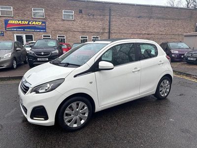 Used Peugeot 108 Active 68 HP (50 kW) 2014 White Hatchback