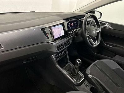 Begagnad VW Polo Style 95 HK (69 kW) 2022 Svart Halvkombi