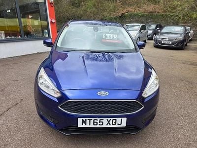 Used Ford Focus Style 105 HP (77 kW) 2015 Blue Hatchback