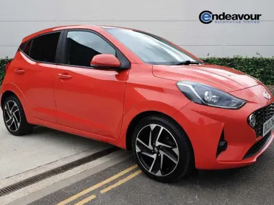 Used Hyundai i10 Premium 84 HP (61 kW) 2020 Red Hatchback