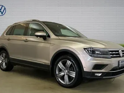 Used VW Tiguan SEL 179 HP (131 kW) 2017 Beige SUV