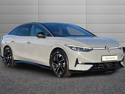 Moonstone grey with black roof Used 2024 VW ID.7 Pro Hatchback | £29,990 (Good price)