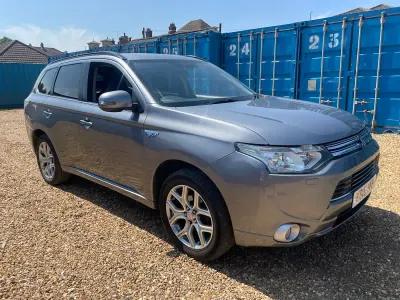 Used Mitsubishi Outlander P-HEV 2015 Grey Estate