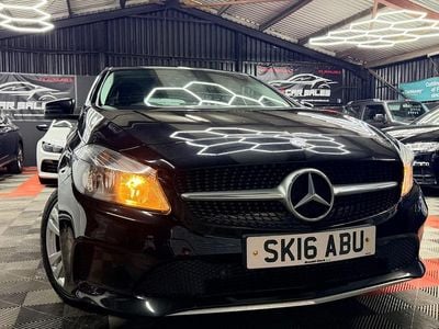 Usado Mercedes A180 Executive 2016 Preto Citadino