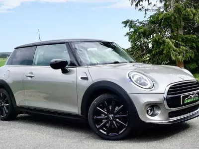Begagnad Mini Cooper Classic 136 HK (100 kW) 2020 Silver Halvkombi
