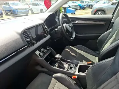 Gebraucht Skoda Karoq SE L 150 PS (110 kW) 2023 Grau SUV