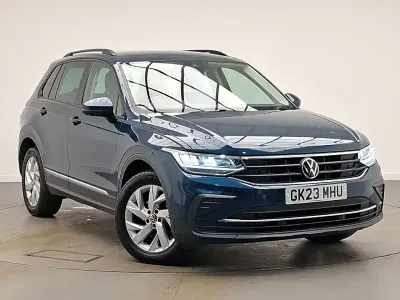 Used VW Tiguan Life 150 HP (110 kW) 2023 Blue SUV