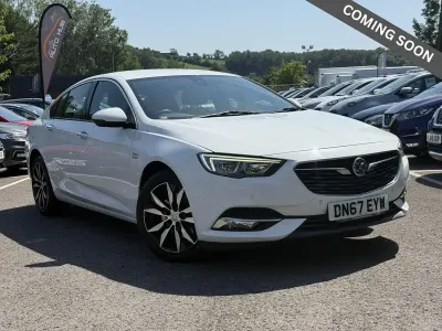 Used Vauxhall Insignia 2017 White Hatchback