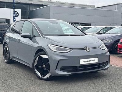 Moonstone grey Used 2025 VW ID.3 Pro Hatchback | £29,961