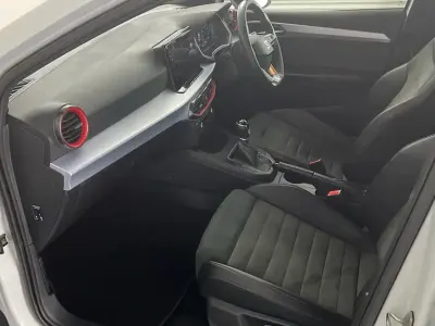 Used Seat Ibiza FR Sport 80 HP (58 kW) 2023 White Hatchback