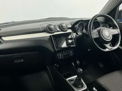 Begagnad Suzuki Swift SZ-T 111 HK (81 kW) 2019 Blå Halvkombi