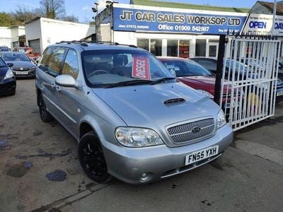 Used Kia Sedona 2005 Silver MPV