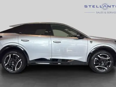 Used Peugeot e-3008 GT 152 kW (207 HP) 2025 Grey SUV