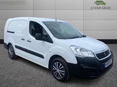 Used Peugeot Partner S 2019 White MPV