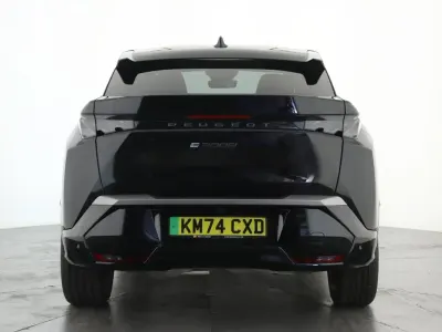 Used Peugeot e-3008 GT 152 kW (207 HP) 2024 Black SUV