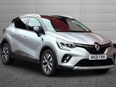 Used Renault Captur Version S 89 HP (65 kW) 2021 Highland grey with diamond black roof SUV