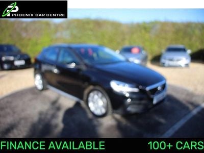 Used Volvo V40 2018 Onyx black metallic Hatchback