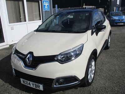 Used Renault Captur Dynamique 90 HP (66 kW) 2014 Cream SUV