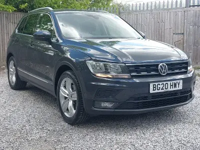 Usado VW Tiguan Match 150 CV (110 kW) 2020 Gris SUV