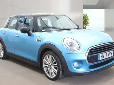Used Mini Cooper D Hatch 116 HP (85 kW) 2017 Blue Hatchback