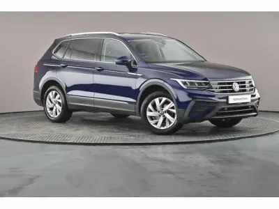 Usado VW Tiguan Allspace Life 150 HP (110 kW) 2023 Azul SUV
