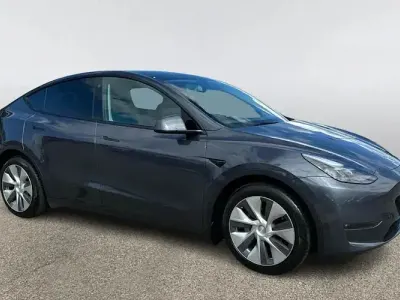 Used Tesla Model Y Long Range AWD 286 kW (389 HP) 2025 SUV