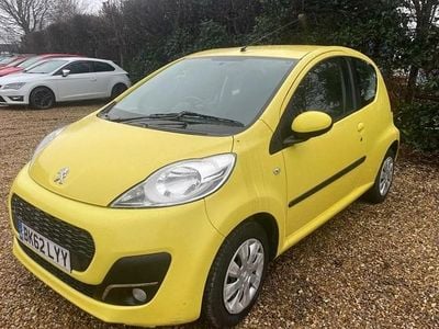 Used Peugeot 107 Active 68 HP (50 kW) 2012 Yellow Hatchback