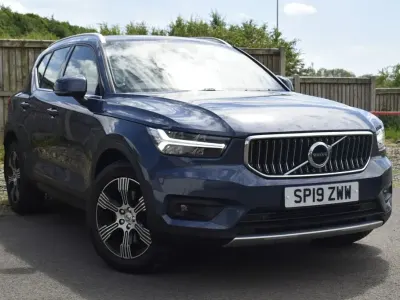 Used Volvo XC40 Inscription 150 HP (110 kW) 2019 Blue SUV