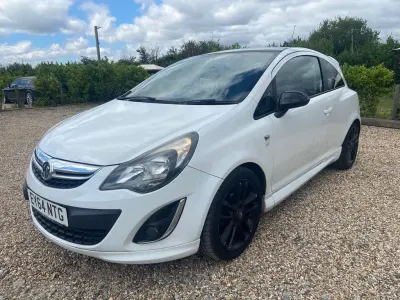 Used Vauxhall Corsa Edition 2014 White Hatchback