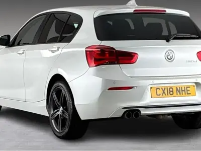 Used BMW 120 Sport Line 190 HP (139 kW) 2018 White Hatchback