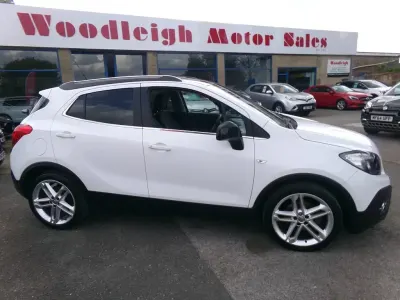 Usado Vauxhall Mokka Edition 140 HP (102 kW) 2015 Branco SUV