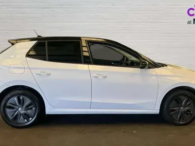Used Skoda Fabia Colour Edition 95 HP (69 kW) 2023 Candy white black magic pearl effect Hatchback