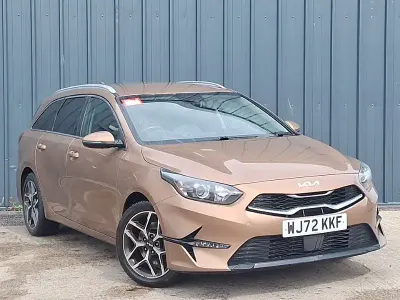 Used Kia Ceed 2022 Bronze Hatchback