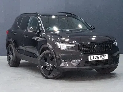Used Volvo XC40 Plus 197 HP (144 kW) 2025 Black SUV