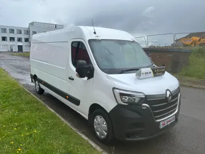 Used Renault Master Business 135 HP (99 kW) 2022 White MPV