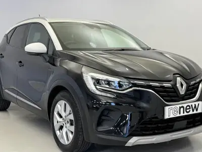 Used Renault Captur Iconic 131 HP (96 kW) 2020 Black & white SUV